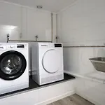 Apartment Modern Apartment, Parking Included,