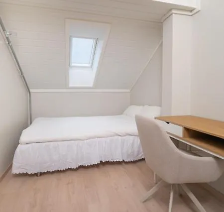 Апартаменты Modern Apartment, Parking Included,