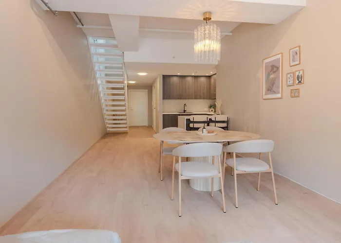 Modern Apartment, Parking Included, Appartamento